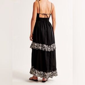 ❄️🎼Abercrombie and Fitch Tiered Ruffle Maxi Black Dress Size XL Still in Stores